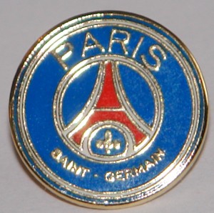 paris round badge