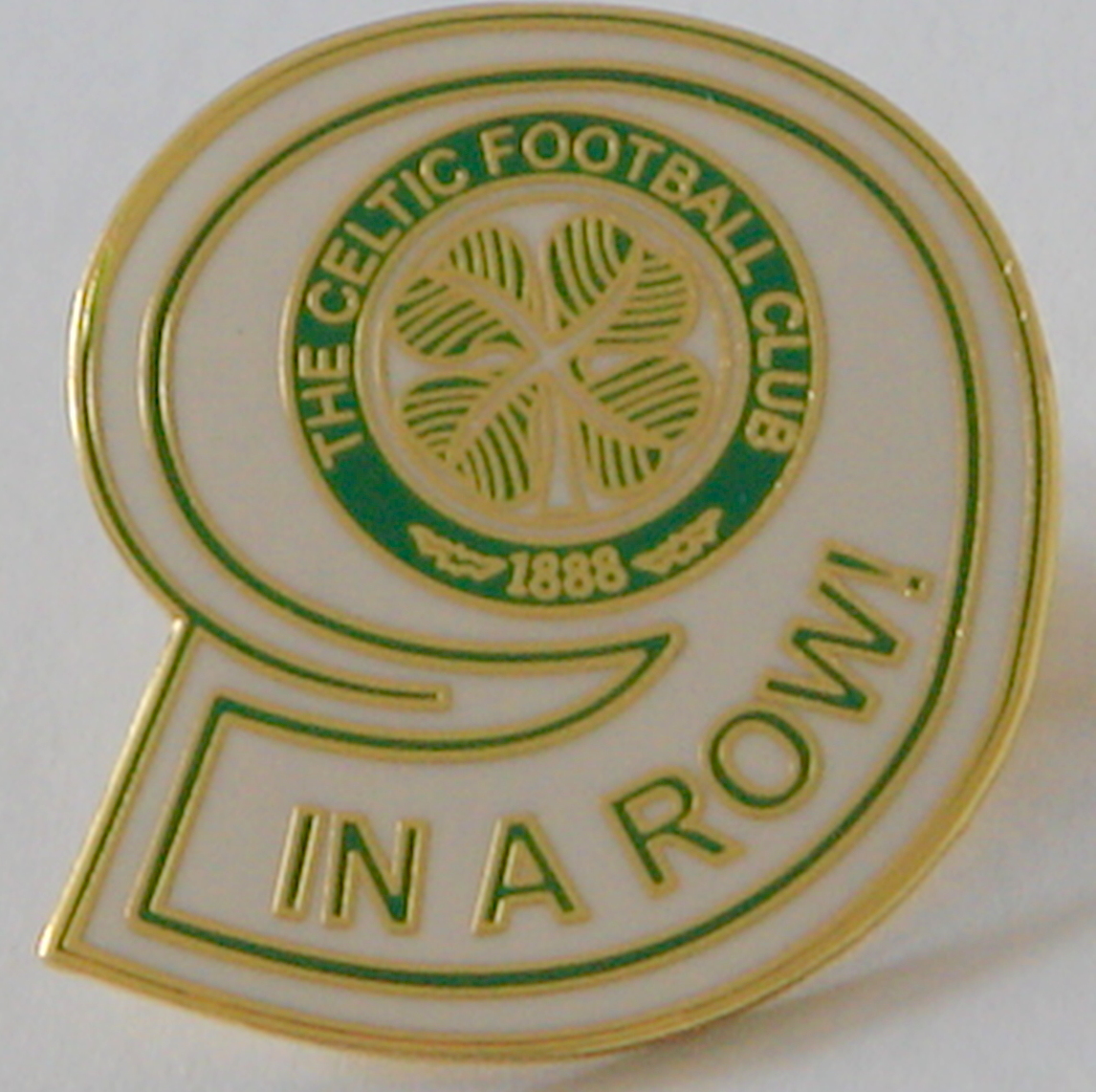 celtic-9-in-the-row-badge-no-110-new-stock-scottish-football-memorabilia